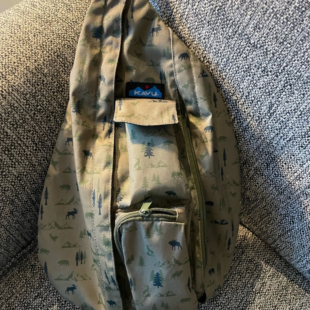 Kavu rope shoulder sling bag “out of range”